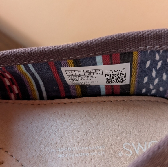 Toms Brown Canvas Espadrilles - Picture 4 of 5